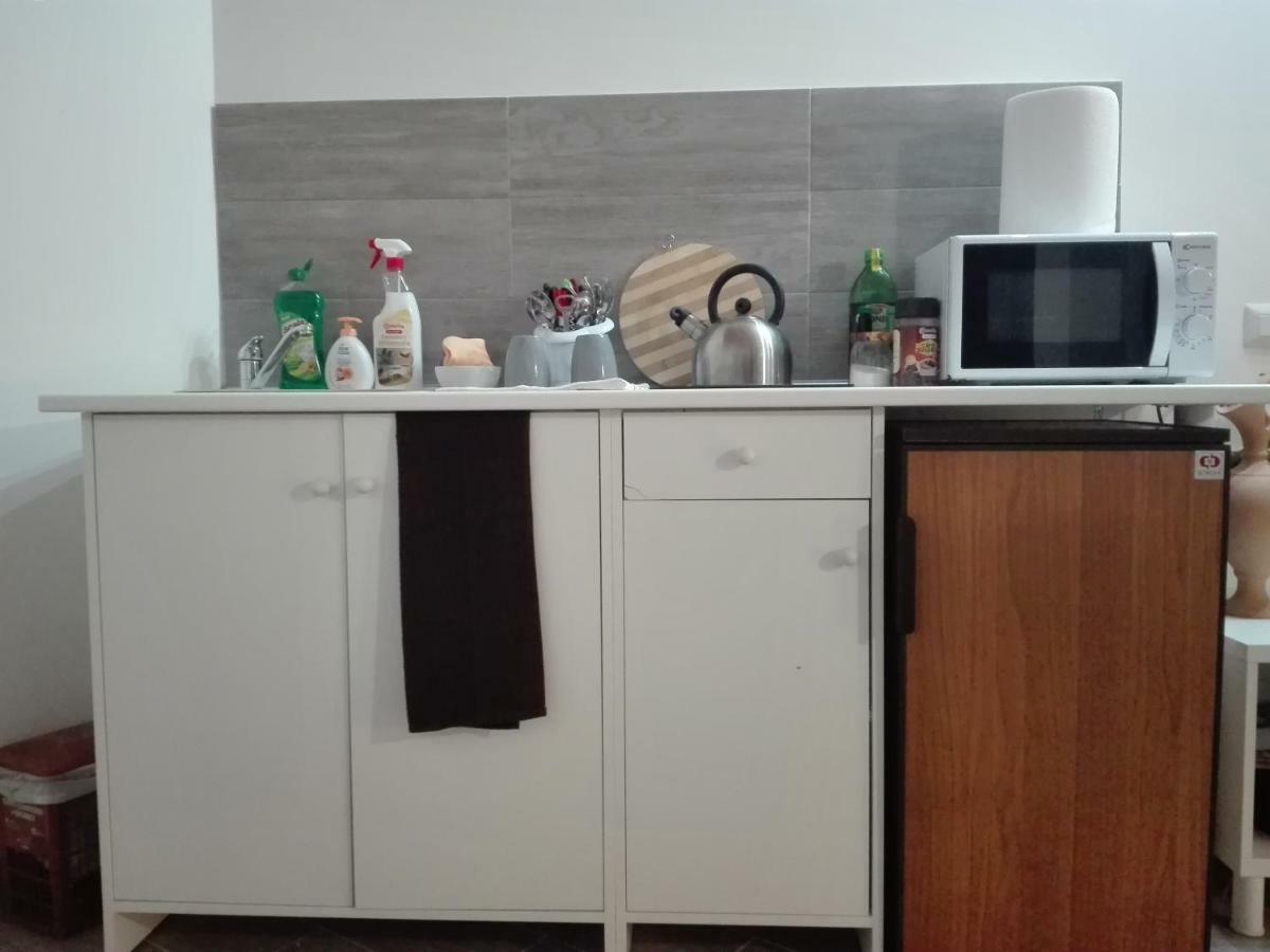 Etruska Porta Pia Guesthouse Roma Ngoại thất bức ảnh